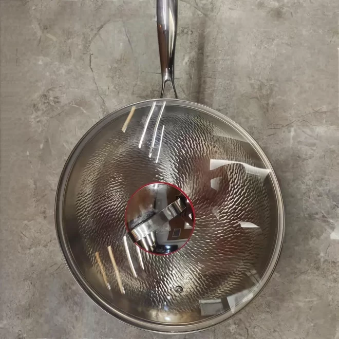 Physical image of the Stainless Steel Wok (2)