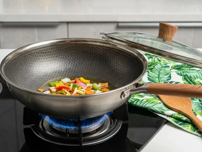 what makes honeycomb texture cookware different